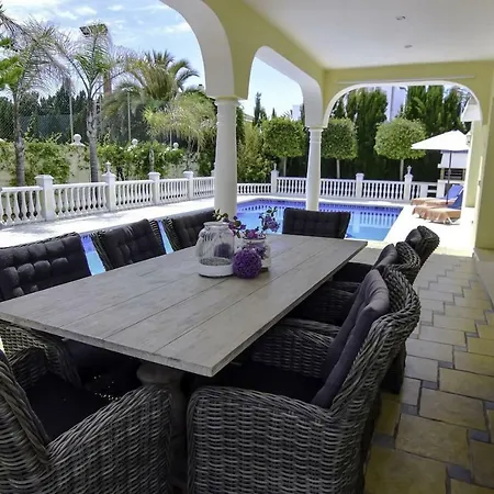 20001 - Exquisite 50m To Holiday home